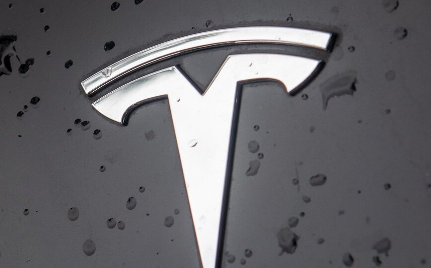 tesla-7069874_1280